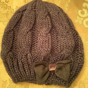 Abercrombie & Fitch navy toque
